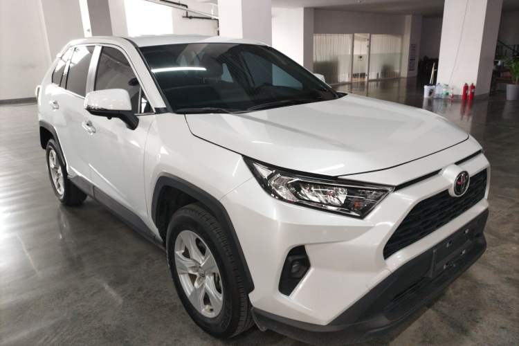 Used Toyota RAV4 2024 2.0L CVT Two-Wheel Drive Urban Edition