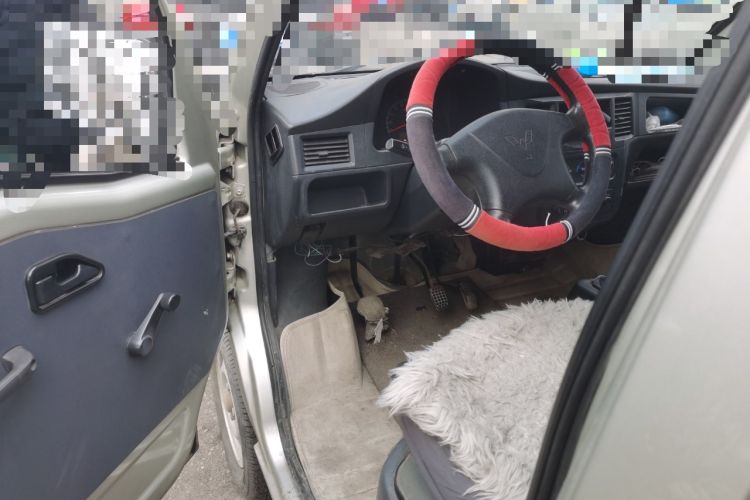 Used Wuling Zhiguang 2013 1.0L Practical Version
