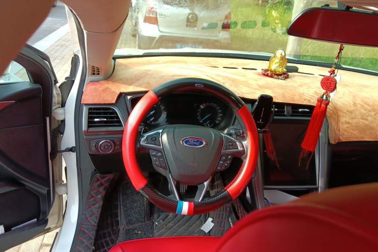 Used Ford Mondeo 2018 EcoBoost 180 Smart Control Fashion Model China V Standard