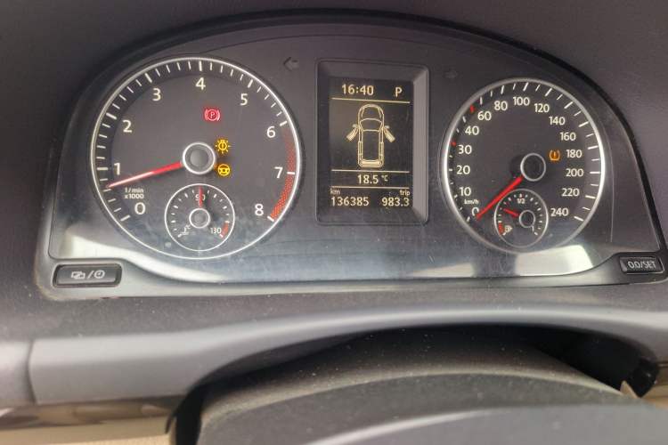 Used Volkswagen Touran 2013 1.4T DSG Smart Edition 5-seater
