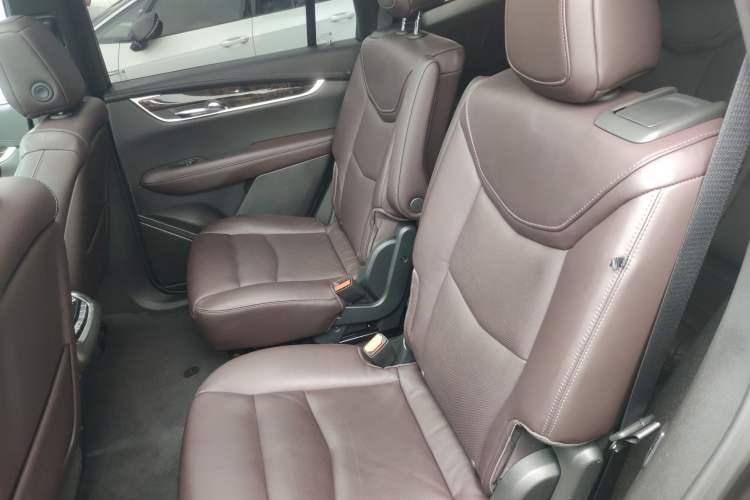 Used Cadillac XT6 2020 28T Six-Seater Four-Wheel-Drive Luxury Version Left Rear Seat