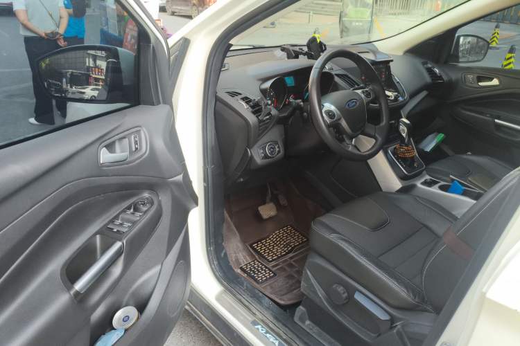 Used Ford Kuga 2015 1.5L GTDi Two-Wheel Drive Fashion Edition Driver Seat