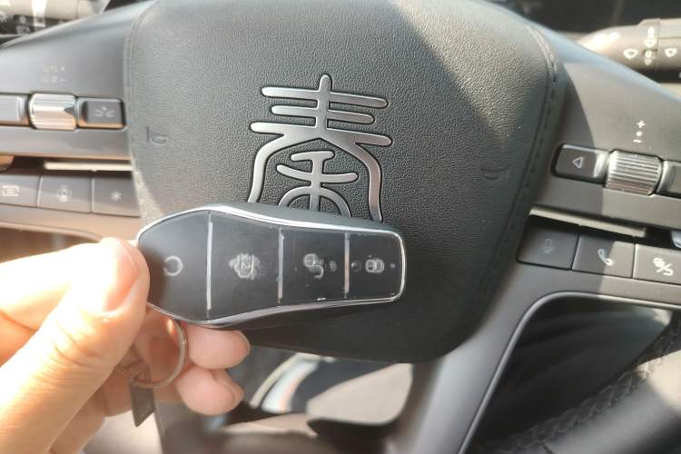 Used BYD Qin L 2025 DM-i Smart Drive 120KM Superior Model