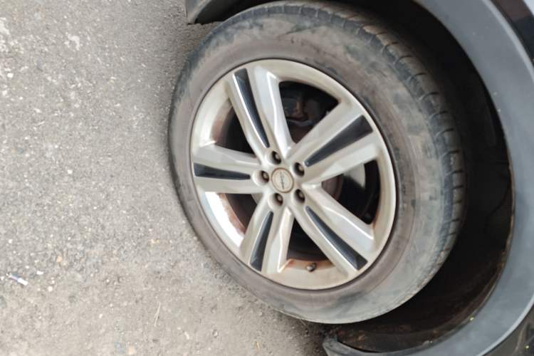 Used Zotye T700 2017 1.8T Dual-Clutch Prestige Model
