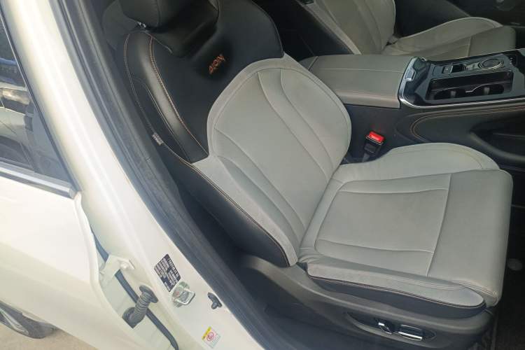 Used AION V 2020 80 MAX Edition Right Front Seat