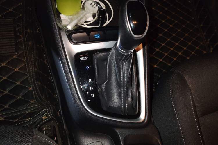 Used Hyundai Celesta 2018 1.6L Automatic GL Enjoyment Version China V Standard
