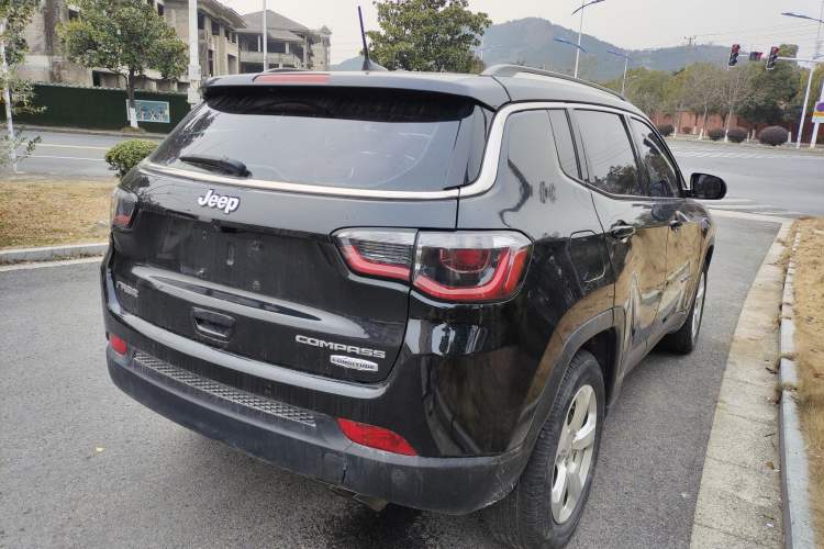 Used Jeep Compass 2017 200T Automatic Family Edition