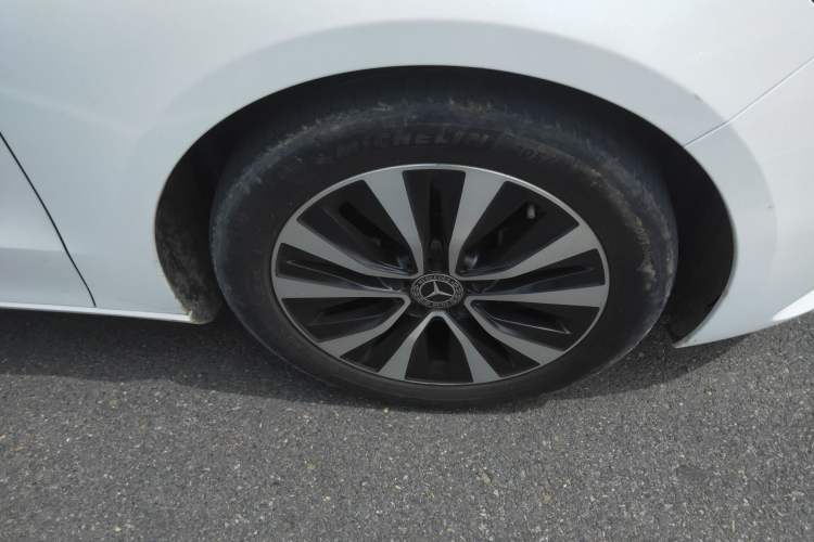 Used Mercedes-Benz B-Class 2021 B 180 Fashion Model Right Front Wheel Hub