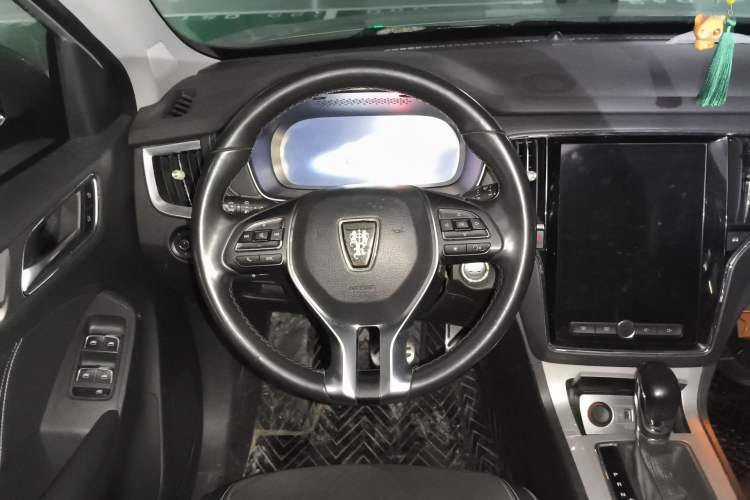 Used Roewe RX5 New Energy 2017 eRX5 50T Hybrid Connected Prestige Flagship Edition
