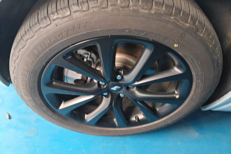Used Li Auto ONE 2020 Range-Extended 7-Seater Version Left Front Wheel Hub