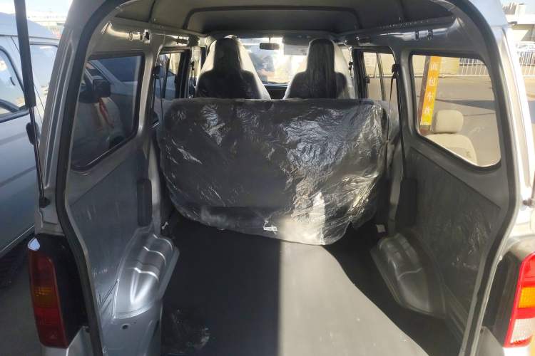 Used Wuling Zhiguang 2023 1.5L Practical Version 5/7 Seats