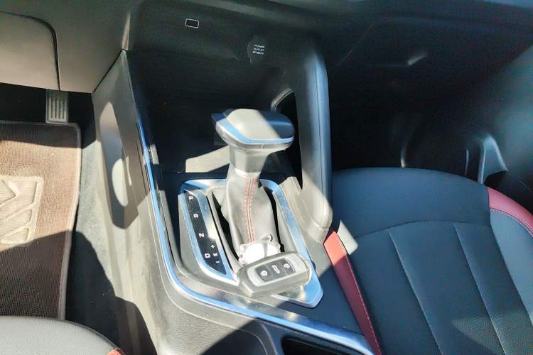 Used Geely Auto Vision X3 2021 PRO 1.5L CVT Deluxe Model Gear Lever