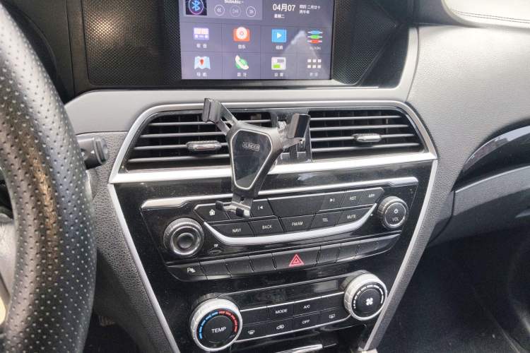 Used Leopaard CS10 2016 2.0T Manual Excellence Edition Audio And AC Panel