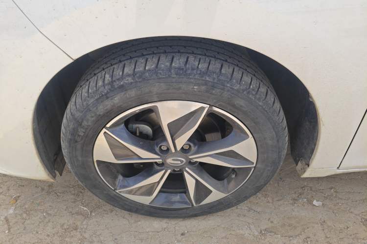 Used GAC Trumpchi M6 2021 PRO 270T Automatic Luxury Edition Exterior 4