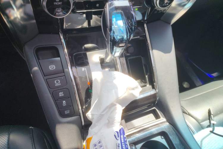 Used Toyota Vellfire 2021 Crown Dual-Engine 2.5L HV Luxury Edition Gear Lever