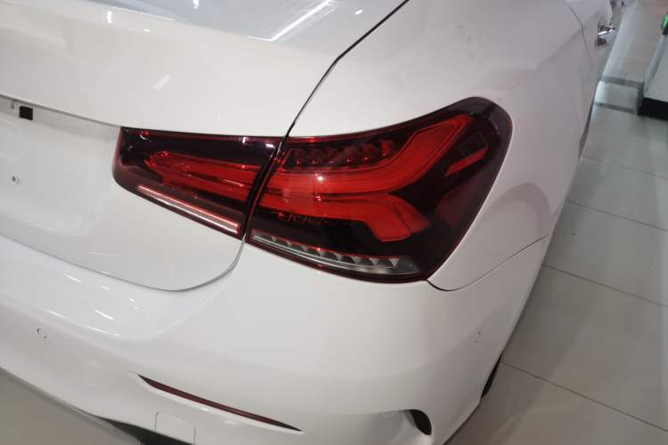 Used Mercedes-Benz A-Class 2022 Restyled A 200 L Sport Sedan Fashion Version Exterior 3