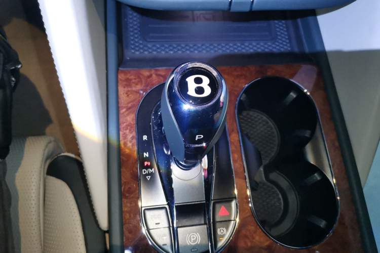 Used Bentley Bentayga 2022 4.0T V8
