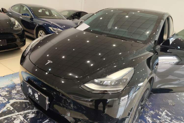 Used Tesla Model Y 2023 Rear-Wheel-Drive Version