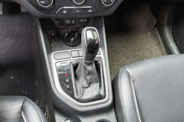 Used Hyundai ix25 2015 1.6L Automatic Two-Wheel Drive Smart GLS Trim