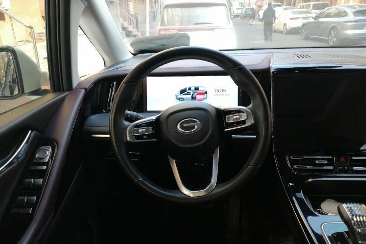 Used GAC Trumpchi M8 2024 Master Series 400T Prestige Edition Steering Wheel