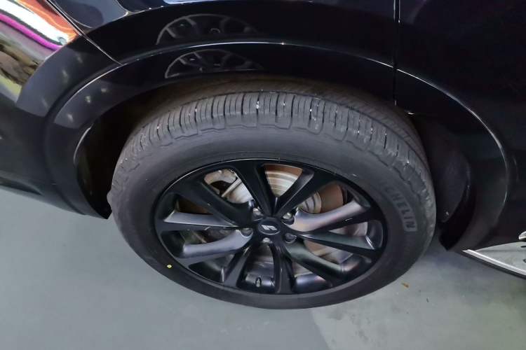 Used Li Auto ONE 2020 Extended-Range 6-Seater Version Right Rear Wheel Hub