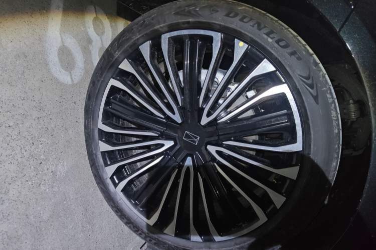 Used Avatr 12 2025 Updated Ultra All-Electric Four-Wheel Drive