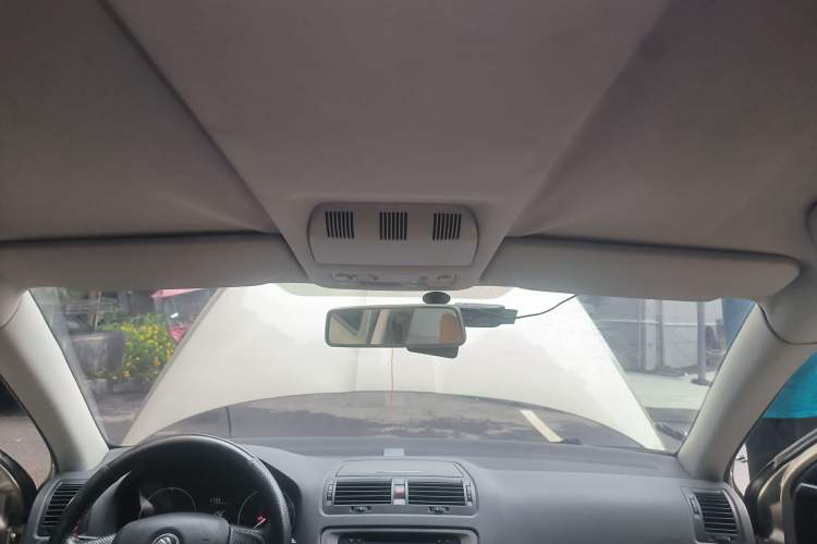 Used Skoda Octavia 2014 1.6L Manual Eado Edition