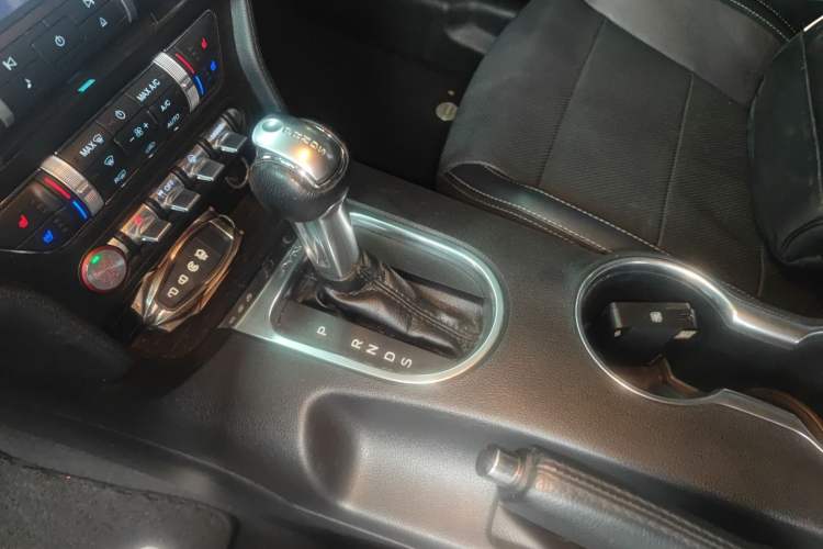 Used Ford Mustang 2020 2.3L EcoBoost Gear Lever
