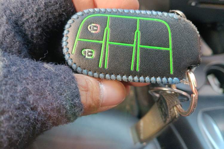 Used Dodge Journey 2016 2.4L Two-Wheel-Drive Touring Edition Vehicle Key