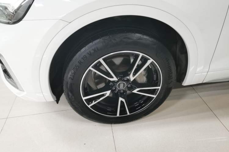 Used Audi Q5L 2022 40T Fashionable and Dynamic Model