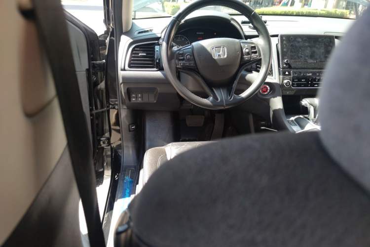 Used Honda Avancier 2017 240TURBO Two-Wheel Drive Premium Edition