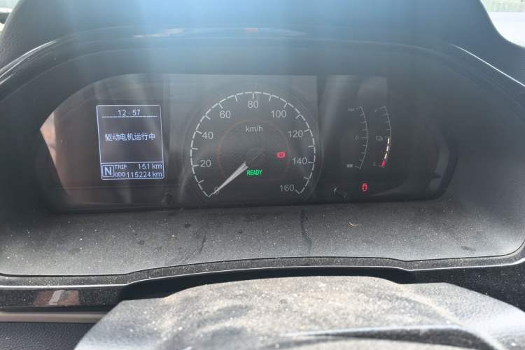 Used SAIC MAXUS EV30 2022 Pure Electric Smart Logistics Expert with Short Wheelbase Guoxuan