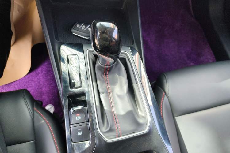 Used MG 5 2022 180 DVVT CVT Youth Luxury Edition