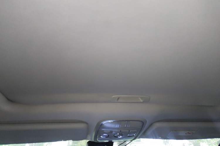 Used Haval H6 2014 Sport Version 1.5T Manual Two-Wheel Drive Elite Edition Headliner