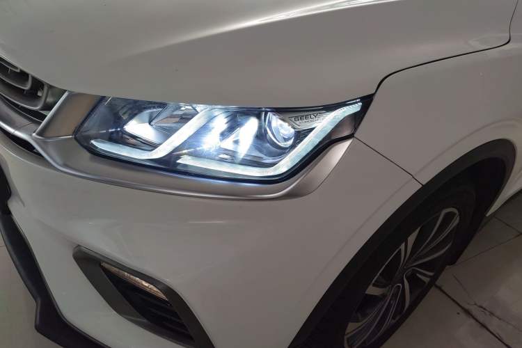 Used Geely Auto Coolray 2019 260T DCT Knight China V Standard Left Front Headlight