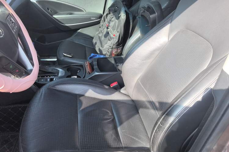 Used Hyundai Santa Fe 2013 2.4L Automatic 4x4 Prestige Edition