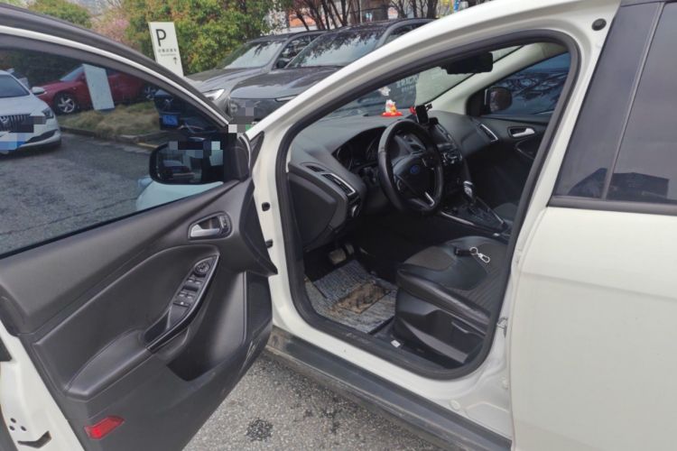 Used Ford Focus 2015 Sedan 1.6L Automatic Trend Model