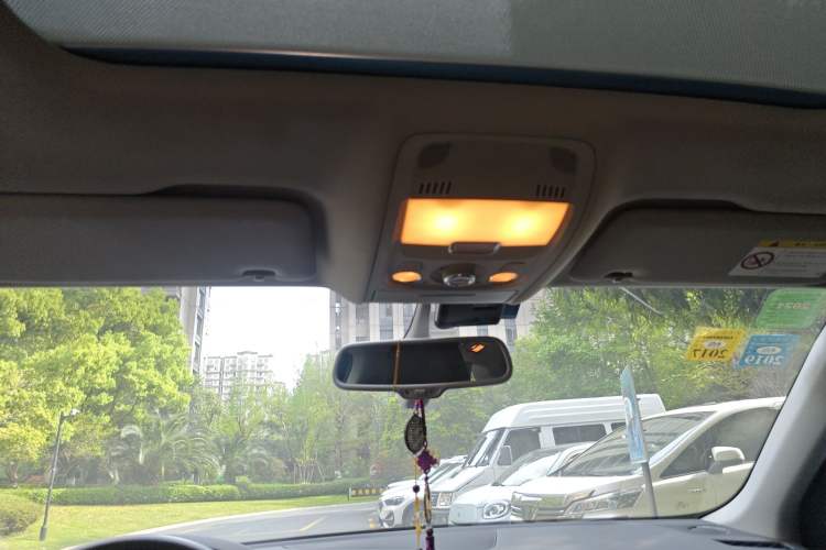 Used Audi Q5 2015 40 TFSI Comfort Model Headliner