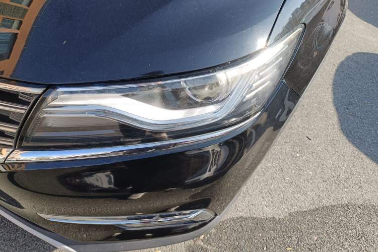 Used Roewe RX5 2016 20T Two-Wheel Drive Manual Transmission Internet Smart Edition