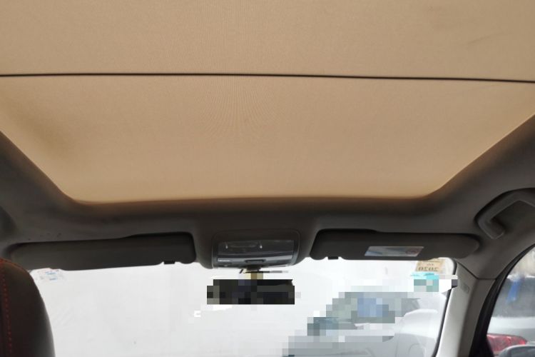 Used Zotye Domy X5 2015 1.5T CVT ZhiXian Model China IV Standard
