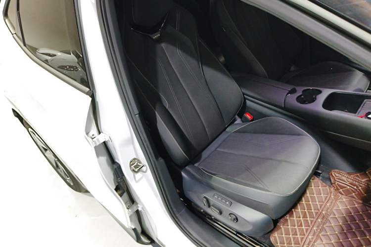 Used Volkswagen ID.UNYX 2024 Revised Pro Long-Range Version
