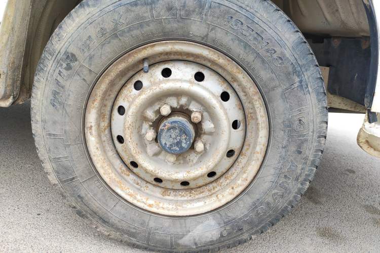 Used Jinbei Hiace 2011 2.0L 5th Generation Kuaiyunwang Comfort Type K 4G19