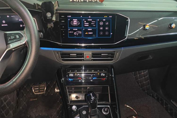 Used Volkswagen Tayron X 2020 380TSI Four-Wheel Drive Dynamic Connect Edition Audio And AC Panel