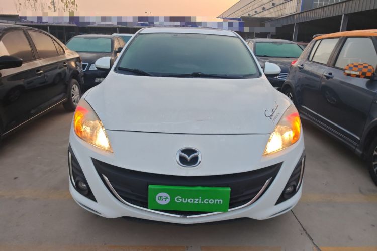 Used Mazda Mazda 3 2015 Hatchback 1.6L Automatic Elite Model
