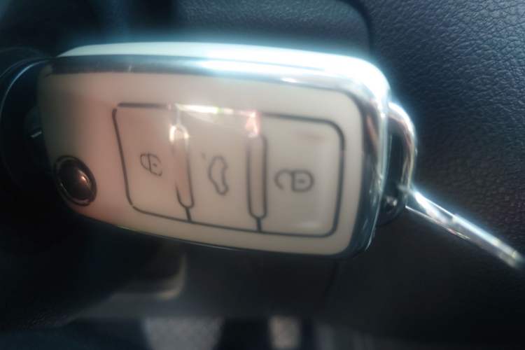 Used Volkswagen Polo 2014 1.6L Automatic Luxury Edition
