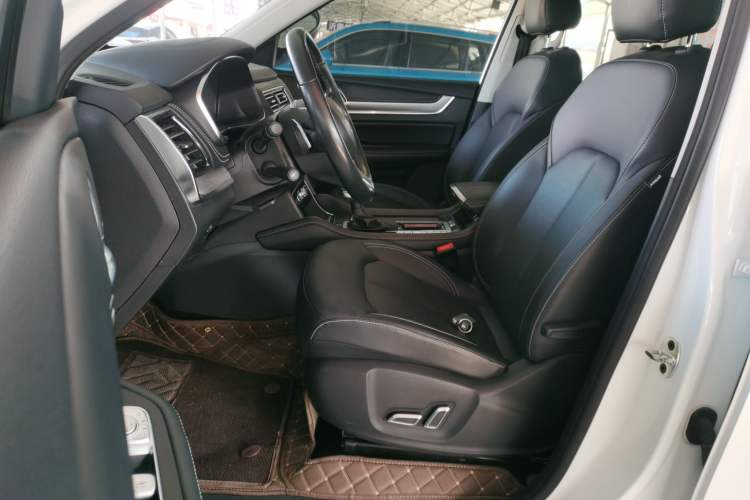 Used Roewe RX8 2019 30T Smart Connectivity Two-Wheel Drive Supreme Flagship Edition