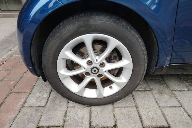 Used smart fortwo 2015 1.0L 52 kW hardtop Dynamic version
