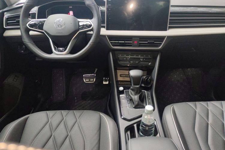 Used Volkswagen Tiguan L 2022 330TSI Automatic Two-Wheel Drive R-Line Enhanced Edition