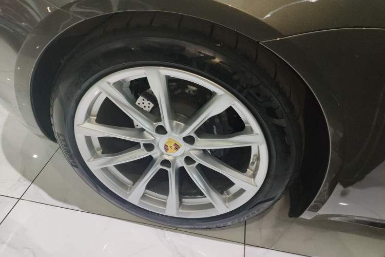 Used Porsche 718 2020 Cayman 2.0T
