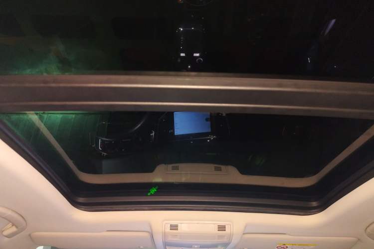 Used Volkswagen T-ROC 2021 Revised Version 280TSI DSG Two-Wheel Drive Comfort & Smart Connectivity Edition Headliner